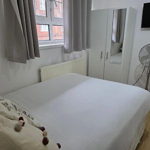 Budget Kamer met een King Size Bed